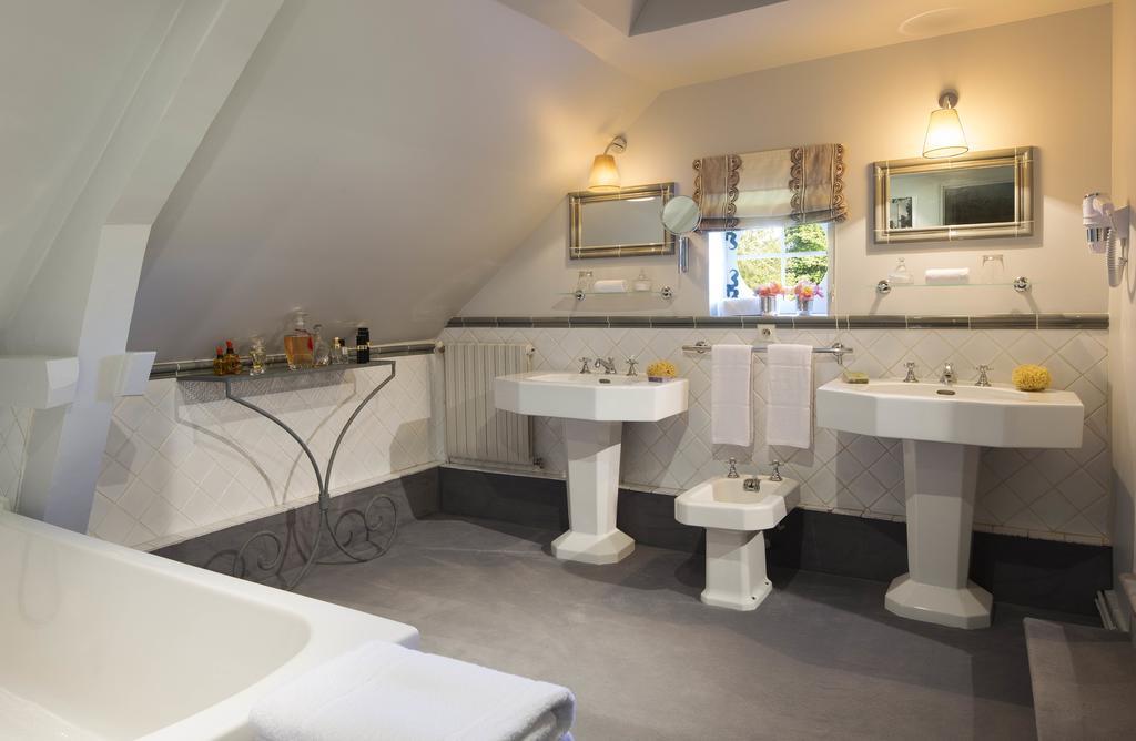 Bed and Breakfast Chateau De Beneauville Petiville  Екстер'єр фото